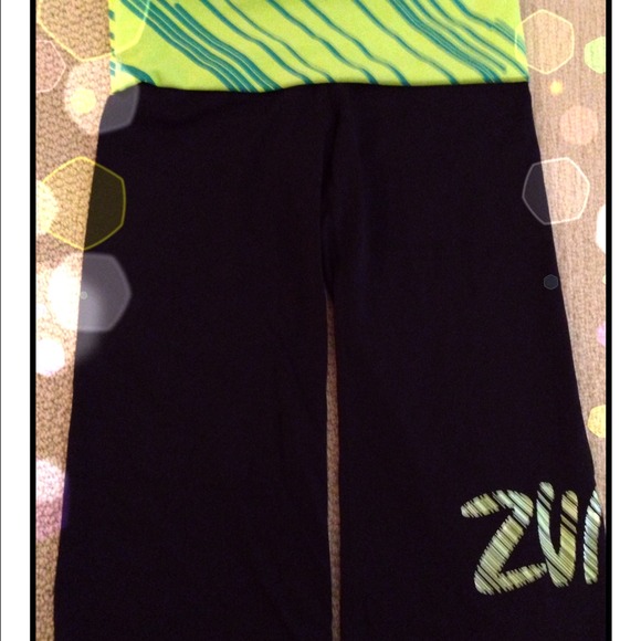 ~SOLD~ in bundle Black flap over Zumba Capri pants