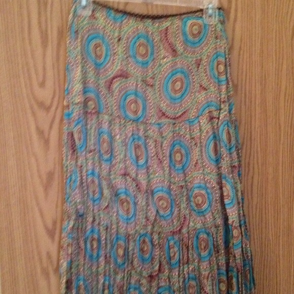 Shiny,light-weight-below knee perm pleat skirt - Picture 2 of 2