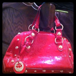 🌀Price Reduced🌀 Candy Apple Red Dereon Purse