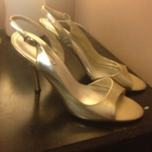 Gold sling back heels size 7.5