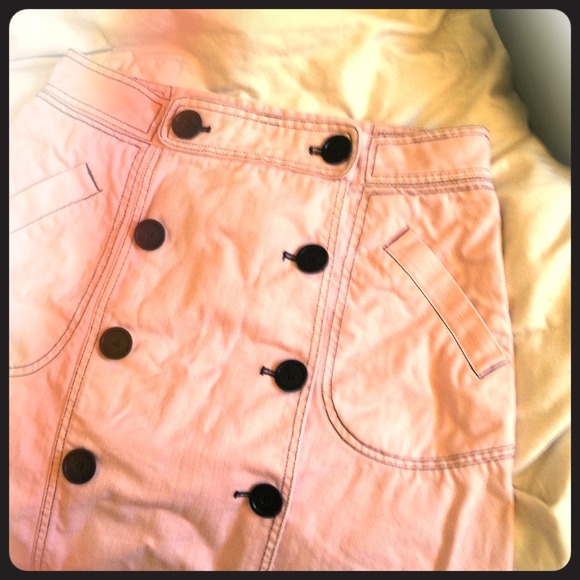 Marc Jacobs pink skirt with black buttons