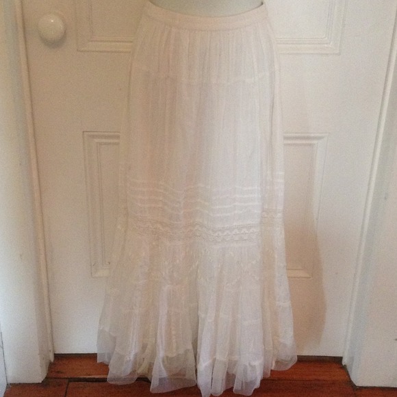 ⬇️REDUCED ⬇️BEAUTIFUL CHICOS MAXI SKIRT NWOT