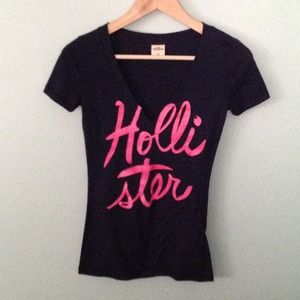 Hollister x-small t-shirt