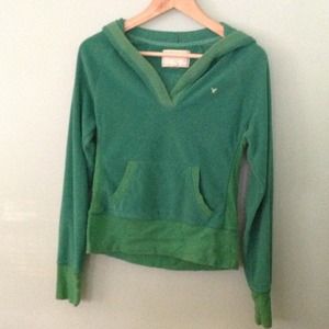 American Eagle small fleece