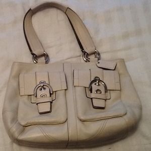 Coach bag.    Negotiable lower prices