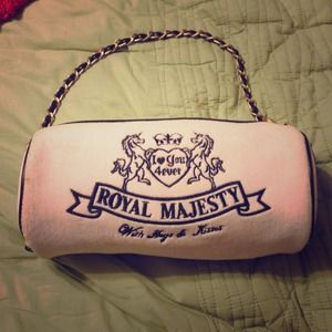 Royal majesty purse