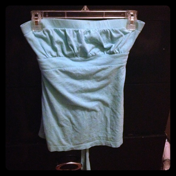 Cute aqua top