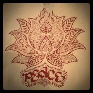 Lucky Brand Lotus ✌Peace✌ T-shirt