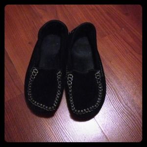 Black flats very cute :,)