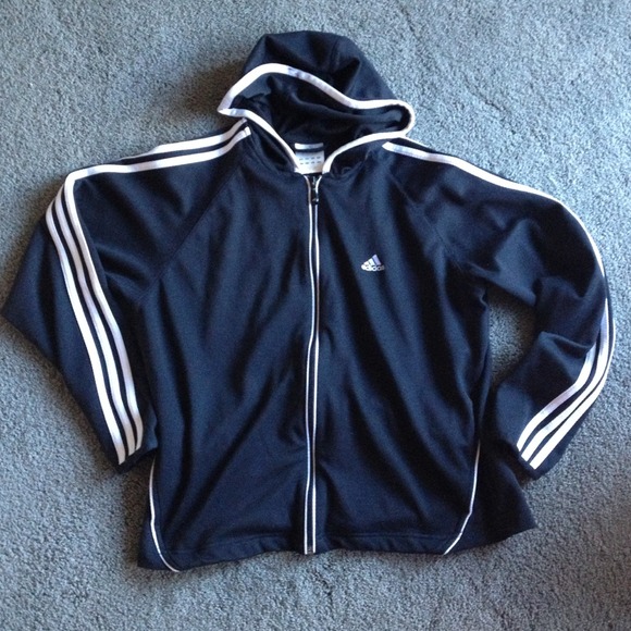 🔴Sold🔴Adidas zip up light weight hoodie
