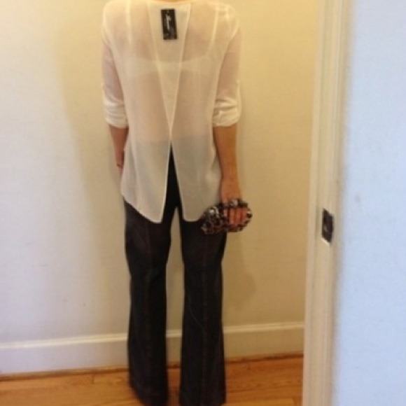 White chiffon style split back top SOLD - Picture 3 of 3