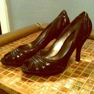 SOLD//Enzo Angiolini Black Suede Pumps