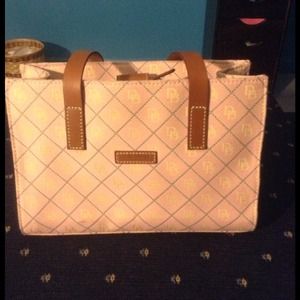 Dooney & Bourke purse.