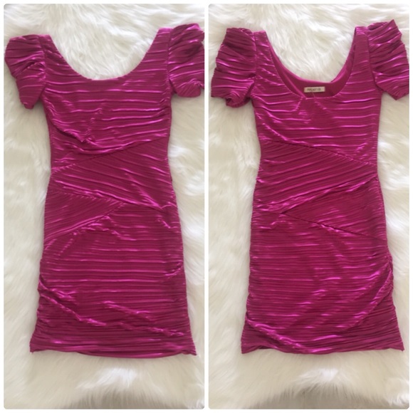 Arden B Accordion Dress, Magenta, XS - Picture 3 of 3