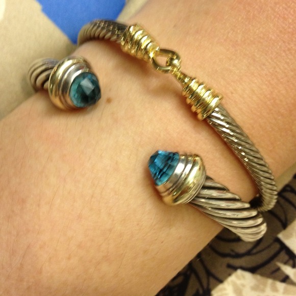 Yurman style cable bangle.