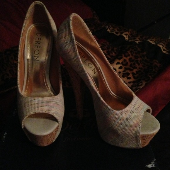 Open toe high heels! - Picture 2 of 4