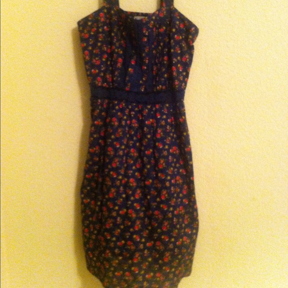 Dress. SIZE SMALL!