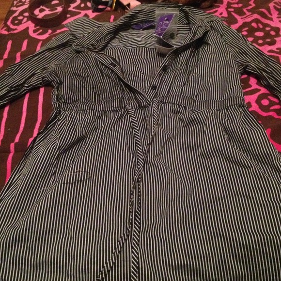 Black and white stripe shirt