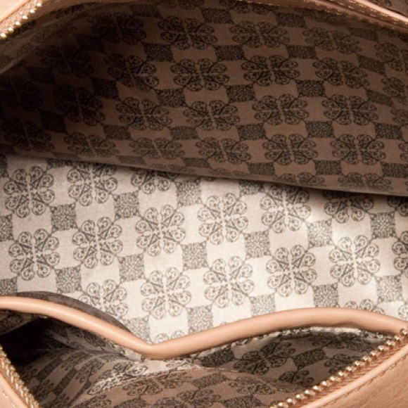 Stylish handbag - Picture 3 of 3