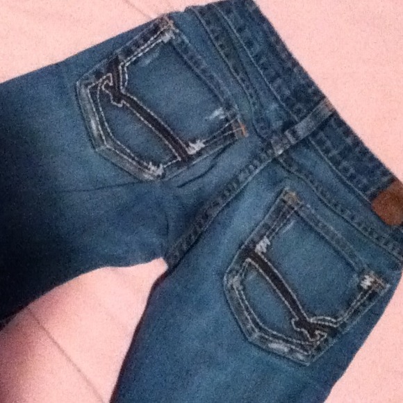 BKE denim Jeans 23x31 1/2 &Hollister tee shirt