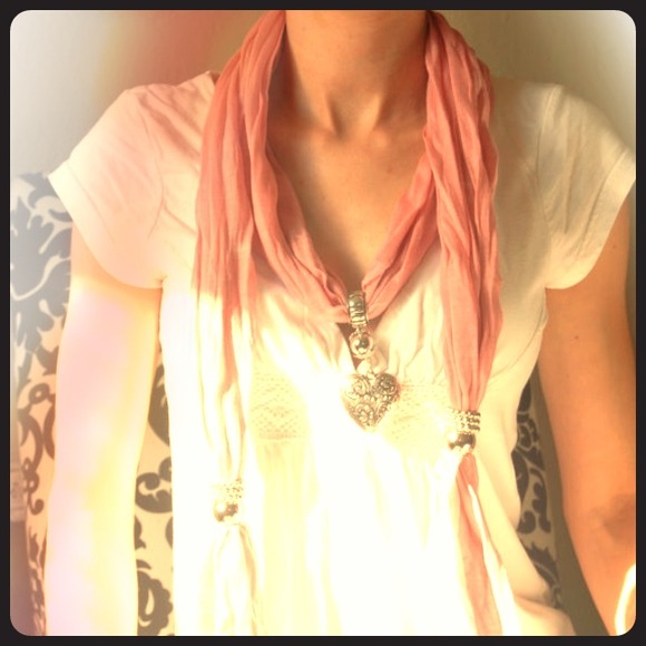 Heart Shaped Pendant Scarf