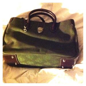 Dooney & Bourke Large purse *****price reduced****