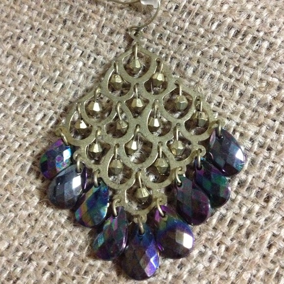 Beautiful Chandelier Earrings - Picture 2 of 2