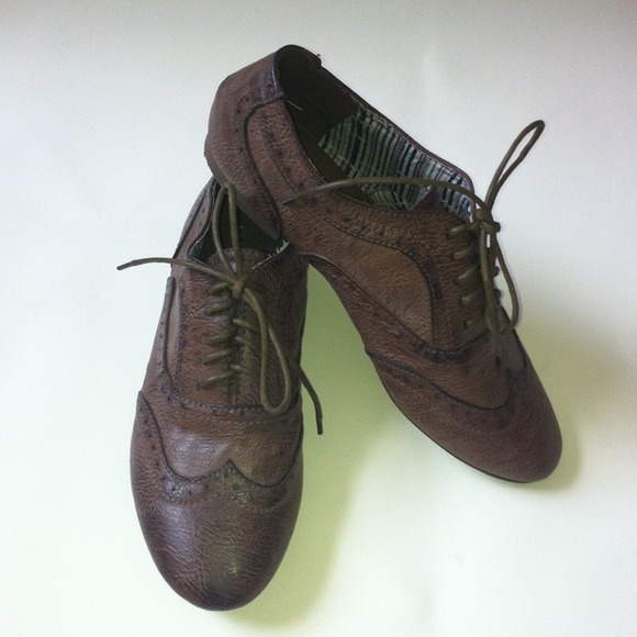 ❌SOLD❌Brown oxfords flats