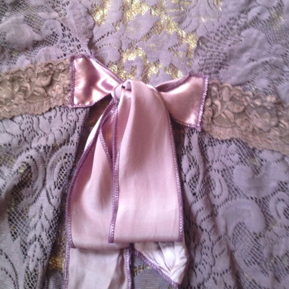 Ann Ferriday plum lace cardigan with satin tie - Picture 2 of 4