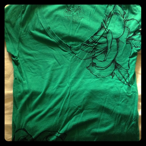 Teal shirt w/ flower design