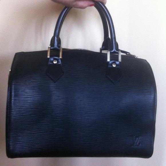 Black epi speedy bag 25