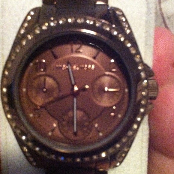 Sold------sold. - Picture 2 of 4