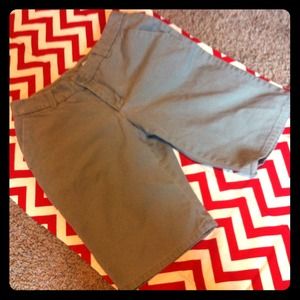 Gap size8 bermuda shorts