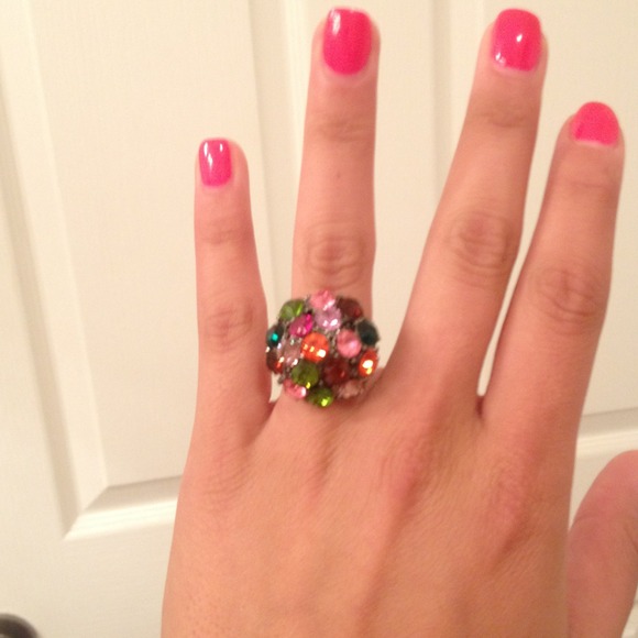 Beautiful rhinestone ring