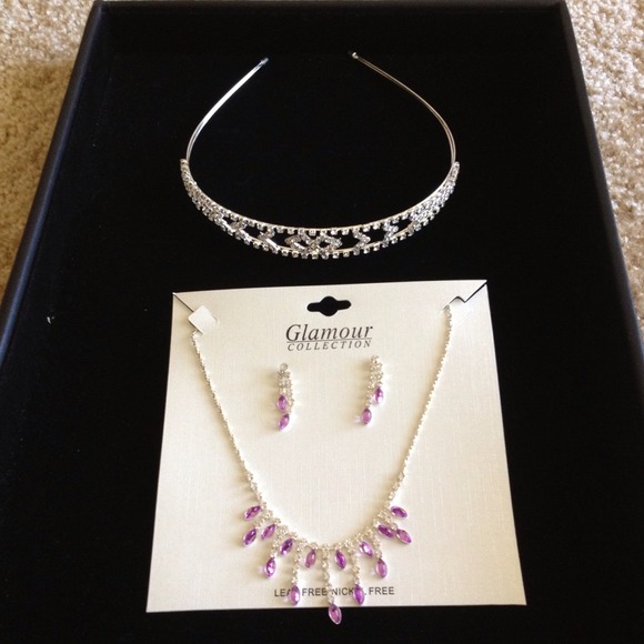 🚫Sold🚫Tiara, Necklace and Earrings Set for Girls
