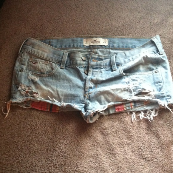 Short shorts from Hollister. Size 7