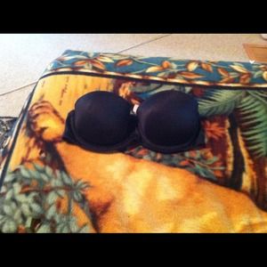 Vs strapless bra and vs nude bra