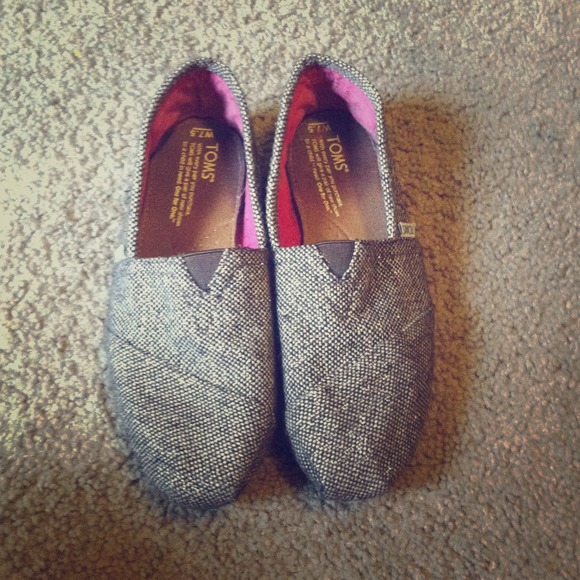 ❌On Hold❌Toms - brown with cream an gold shimmer