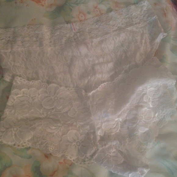 SOLD IN BUNDLE - Picture 2 of 4