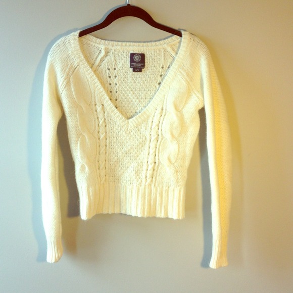 American Eagle White Cable Knit Sweater