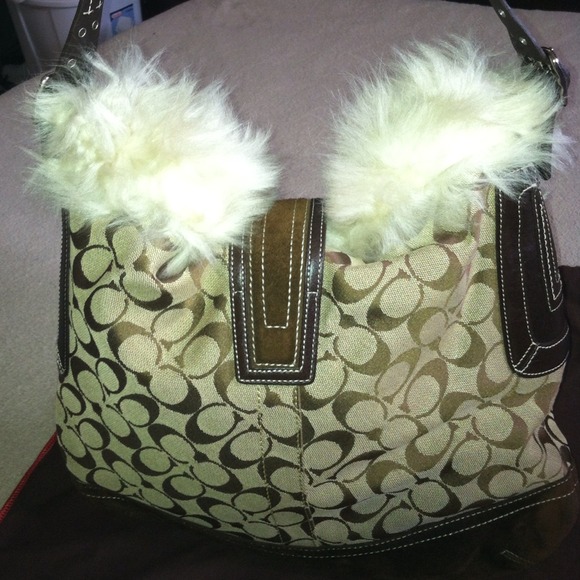 SOLD AUTHENTIC Coach signature bag SOLD - Picture 2 of 4