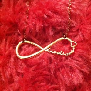 Golden directioner necklace