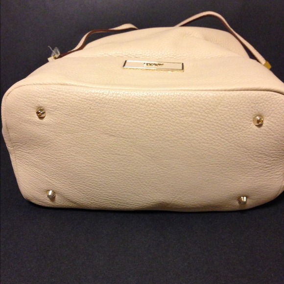 🔴SOLD🔴 DKNY Crosby - Picture 4 of 4