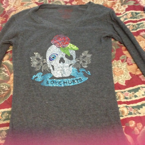 Rhinestone studded grey sweater with skull