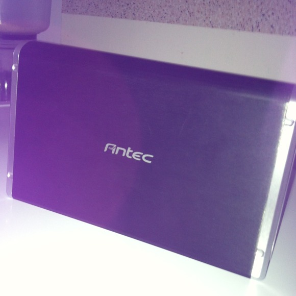 150 gb hardrive power cord and USB wires included