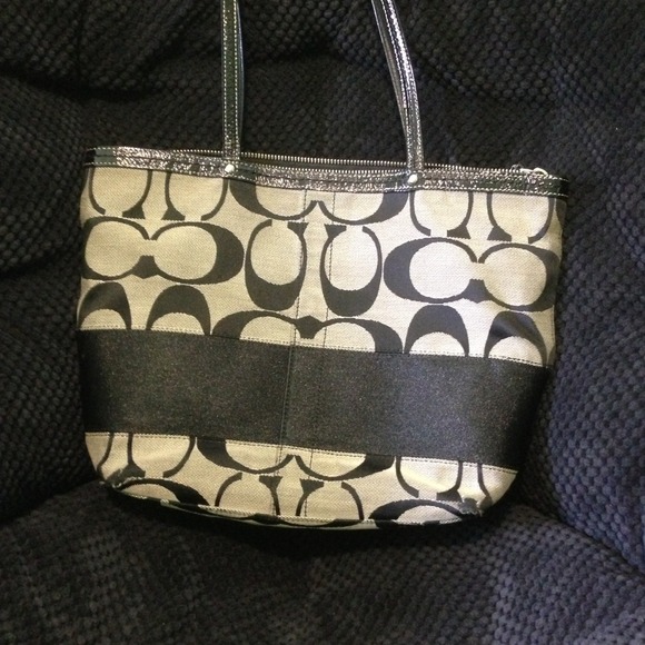 AUTHENTIC COACH TOTE