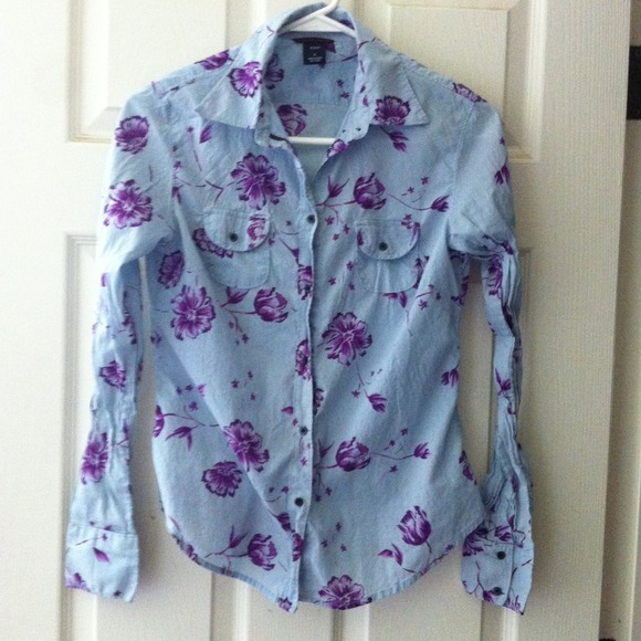 GAP button up - Picture 1 of 2