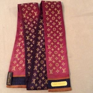 💢Sale today only💢Authentic Louis Vuitton Bandeau