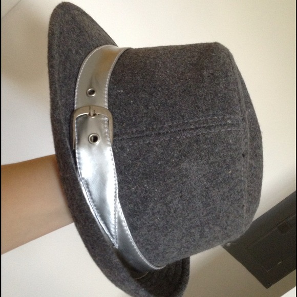 Sexy Fedora - Picture 2 of 4