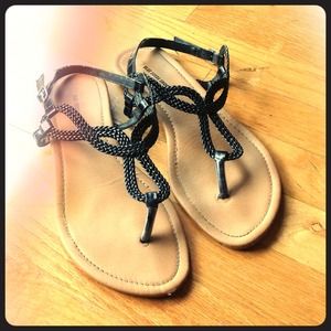 Black flat sandals